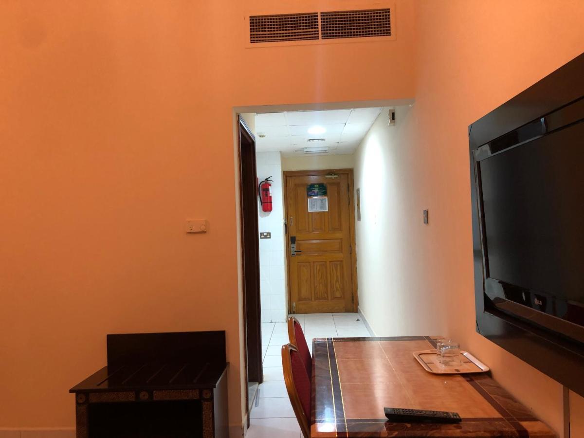 New Royal Mark Hotel Apartments 迪拜 外观 照片