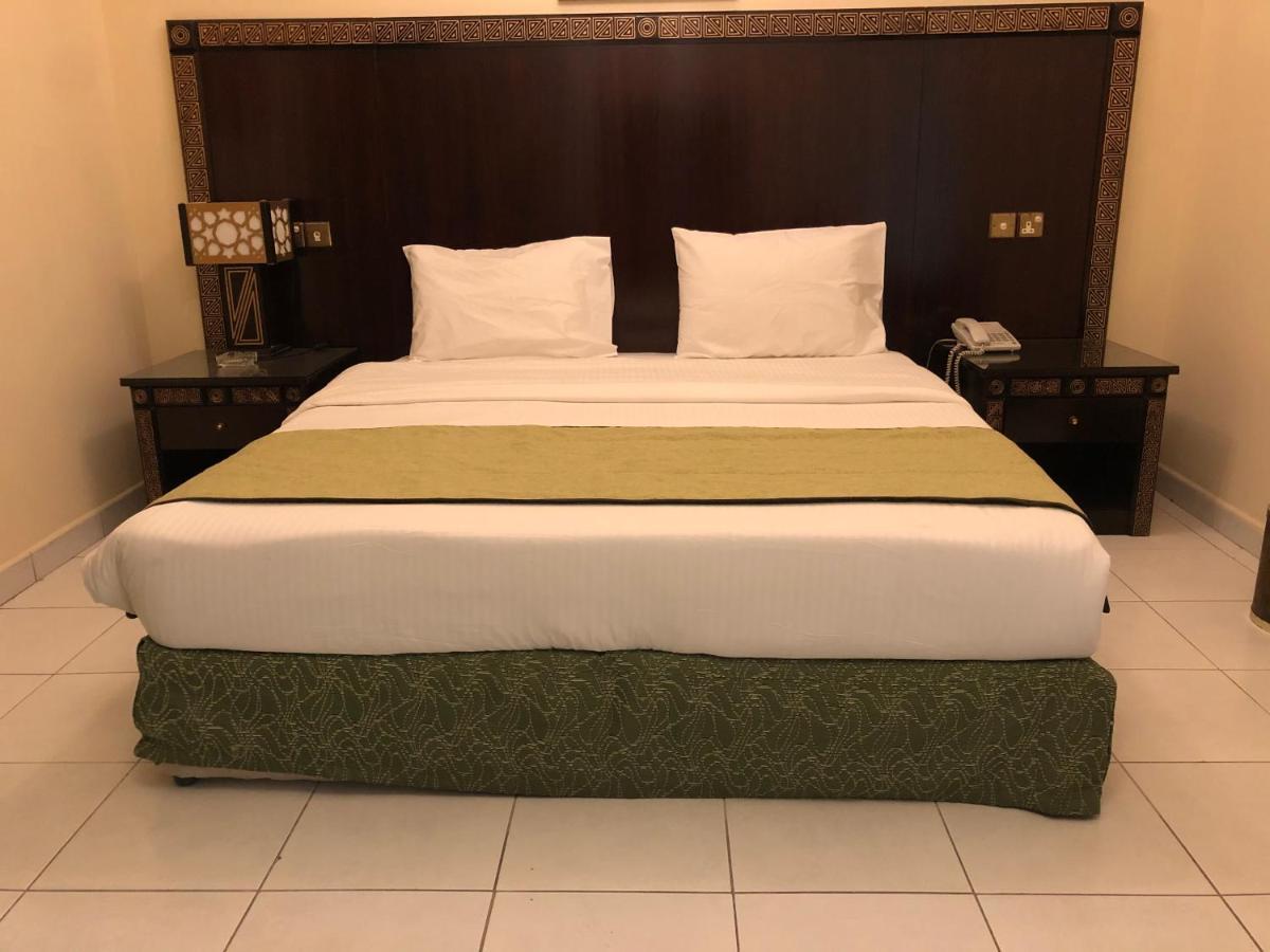 New Royal Mark Hotel Apartments 迪拜 外观 照片